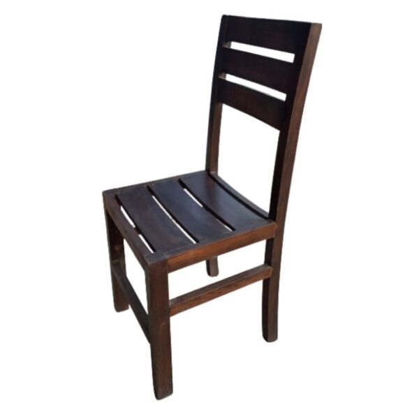 Silla Modelo Playera Original de Madera Capirona con Color Rústico y Asiento Parrilla: Diseño Auxiliar