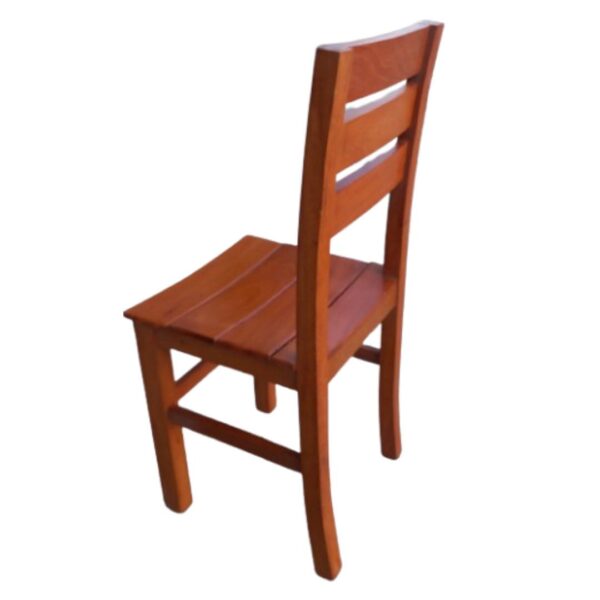 Silla Modelo Playera con Asiento Parrilla de Color Natural y Madera Huayruro: Diseño Auxiliar - Imagen 2