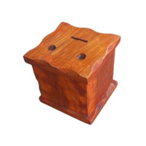 Alcancia Modelo Carita Forma con Piquetes de Color Natural y Madera Huayruro: Diseño Auxiliar